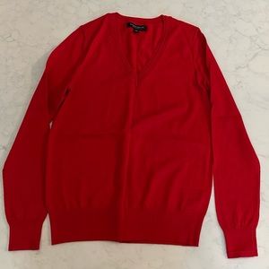 NWOT Banana Republic Washable Merino V-Neck Sweater